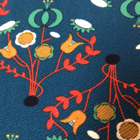 NWT Small Lularoe floral Cassie pencil skirt - Picture 6 of 8